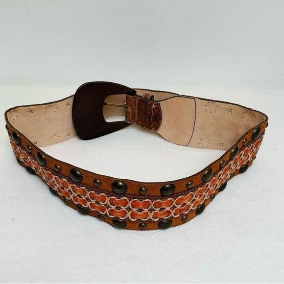 WIDE STUDDED LEATHER BELT 3” MEDIUM WOODEN BUCKLE LEATHEROCK  BROWN ORANGE STUD - Picture 7 of 7